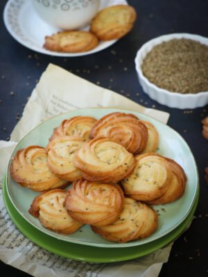 Ajwain Cookies (180 GMS BOX)