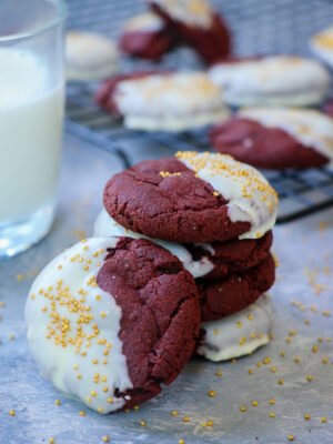 Red Velvet Cookies (180 GMS BOX)